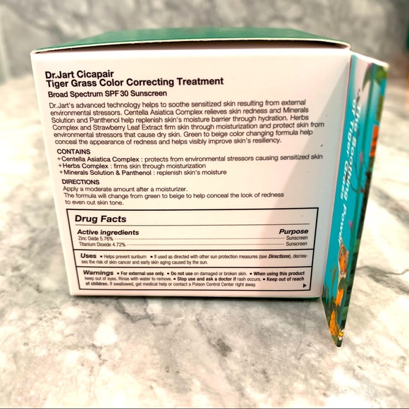 **SOLD** CICAPAIR™ TIGER GRASS COLOR CORRECTING TREATMENT - Picture 5 of 9